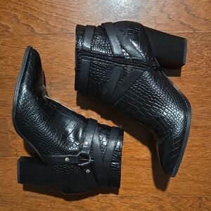 JustFab Black Croc-Patterned Ankle Booties